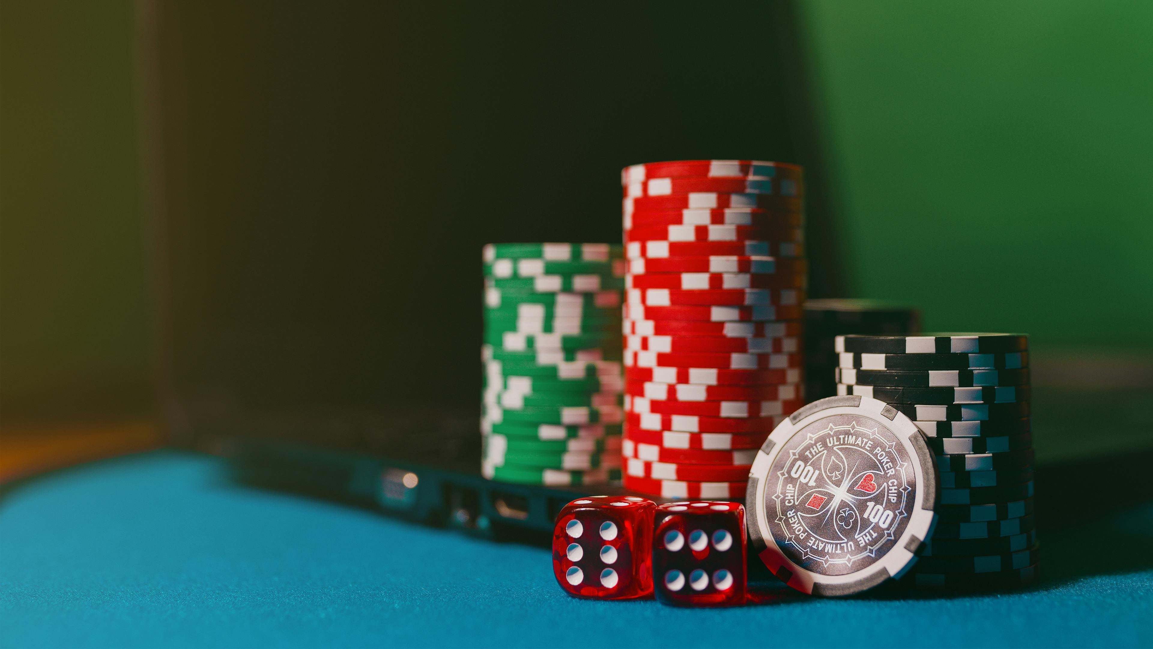 NetEnt slot game bonus feature trigger screen on dubai togel platform